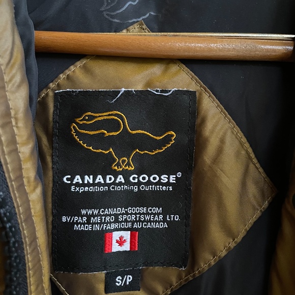 Canada Goose Parka- Expedition- Bronze/Gold - Picture 3 of 4